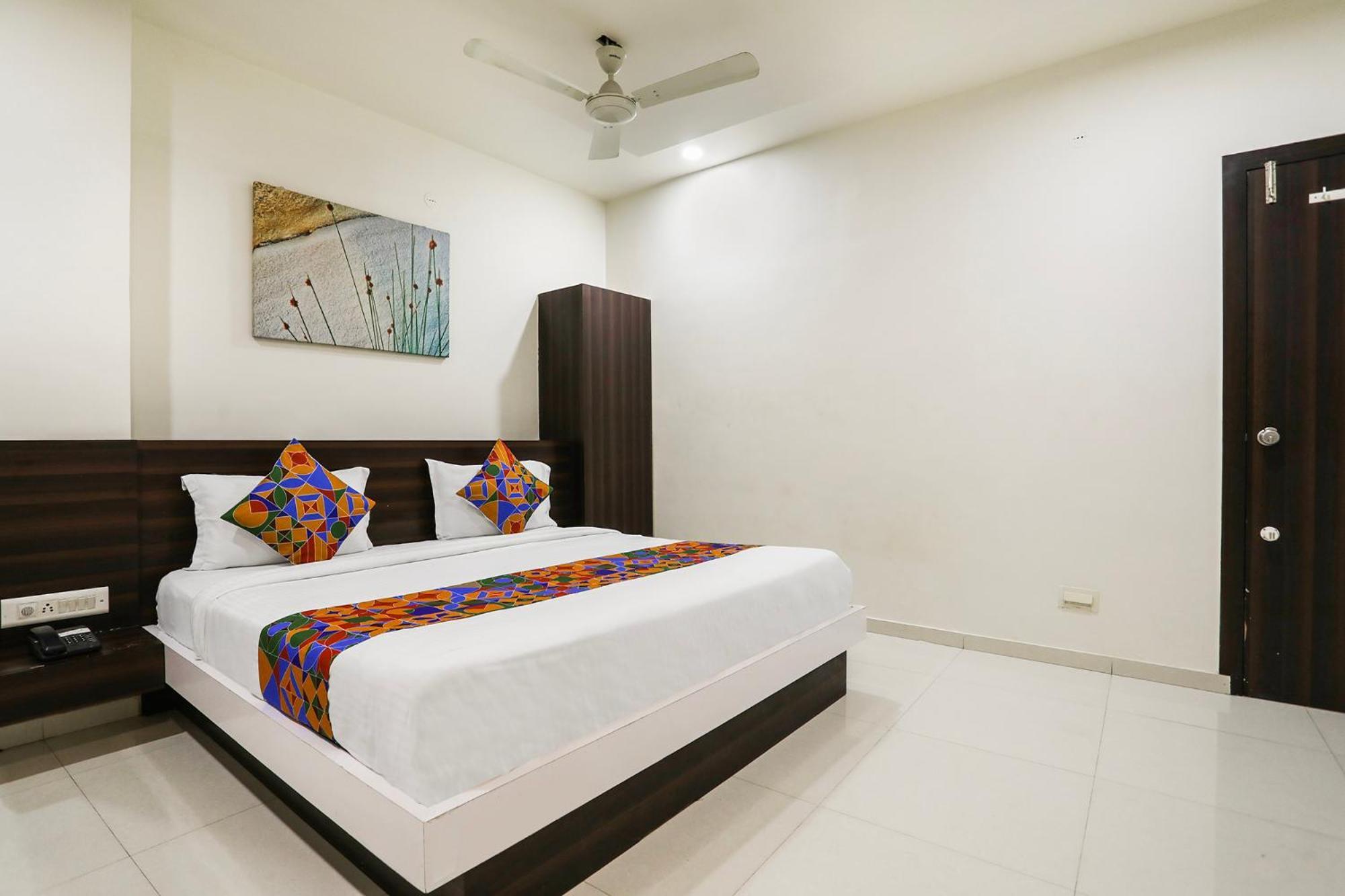 Fabhotel Sk Rajkot Exterior foto