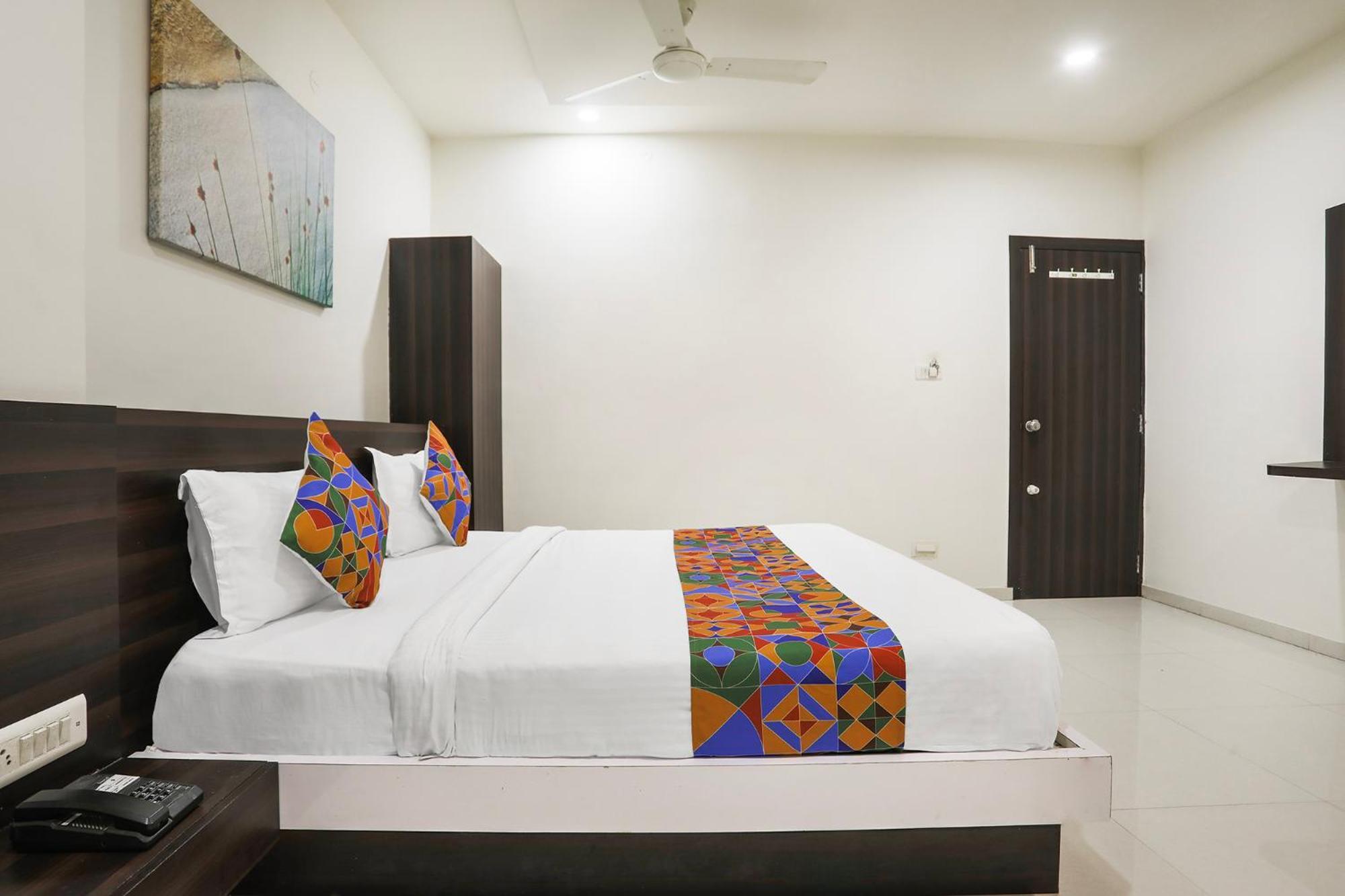 Fabhotel Sk Rajkot Exterior foto
