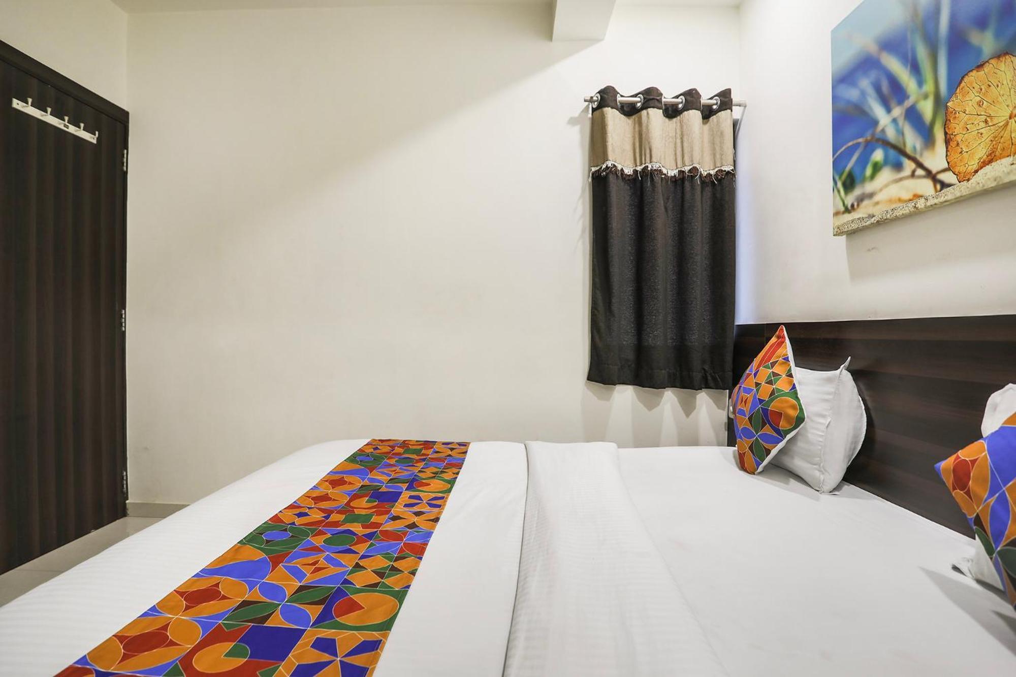 Fabhotel Sk Rajkot Exterior foto