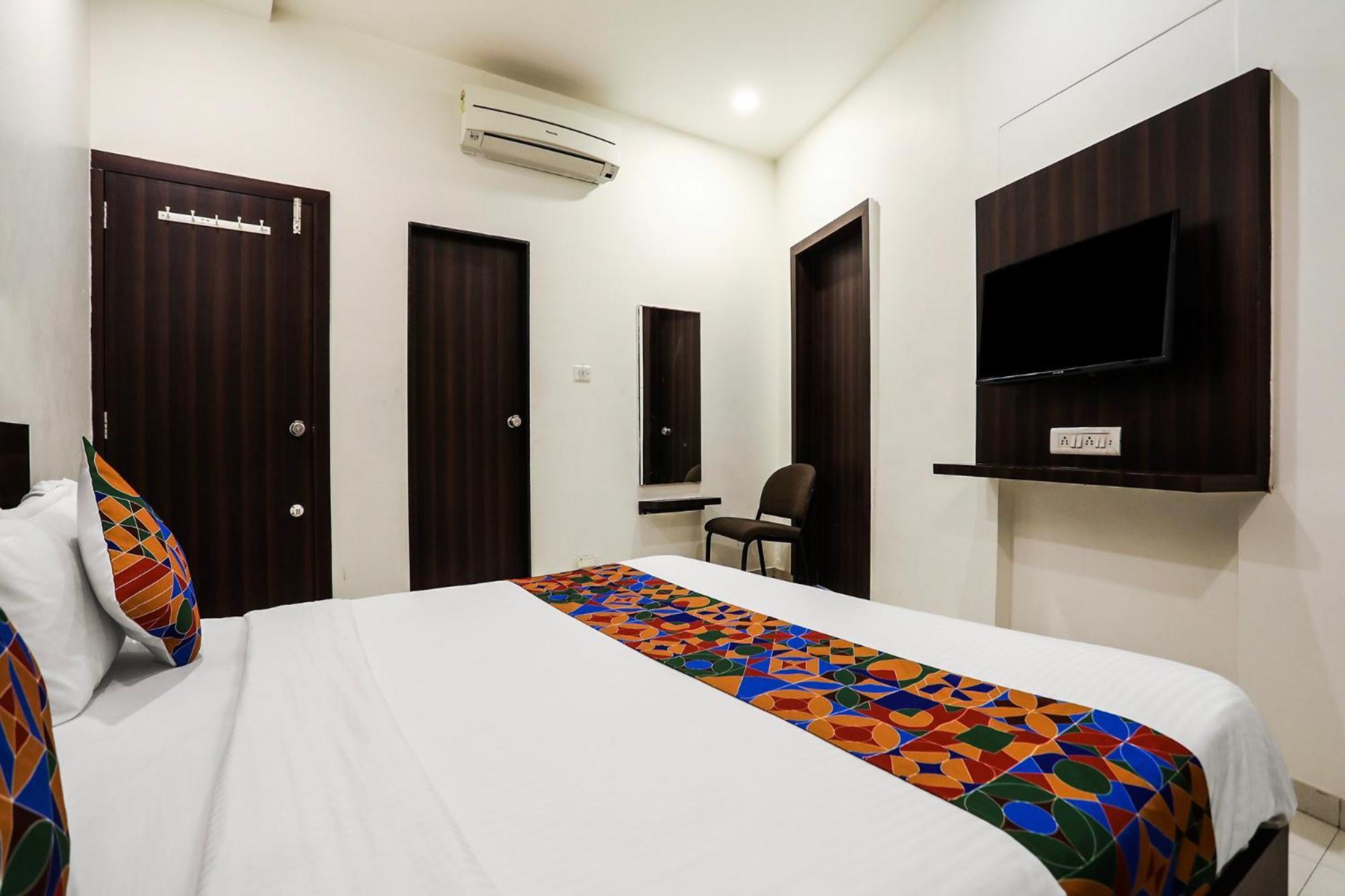 Fabhotel Sk Rajkot Exterior foto